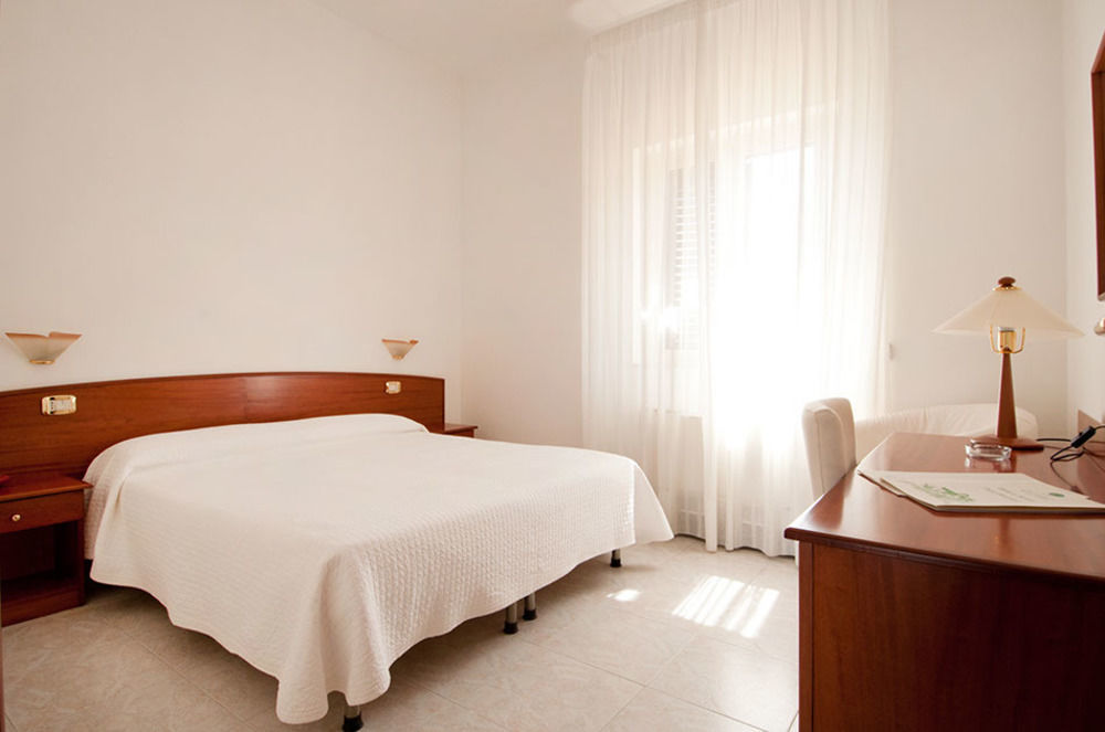 Hotel Le Ginestre Family & Wellness Vieste Exterior foto